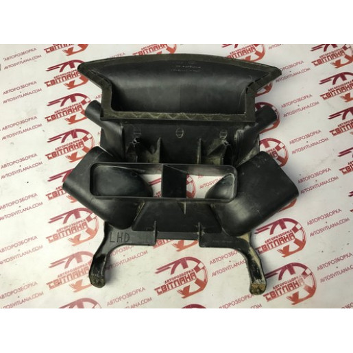 Воздуховод печки в торпеде Ford Connect 2002-2012 2T1H18D405AA